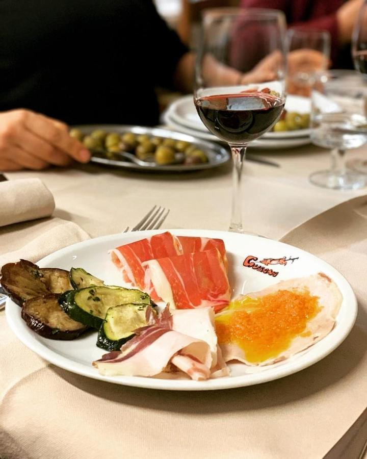 Hotel Ristorante Gusana Gavoi Bagian luar foto